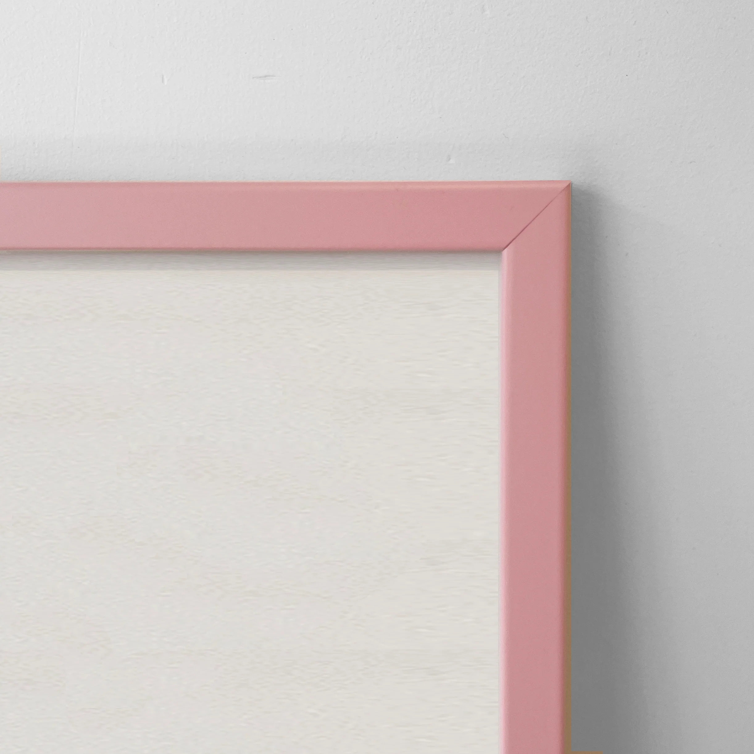 Cadre rose avec vitre [A2 - 16.5 x 23.4po]
