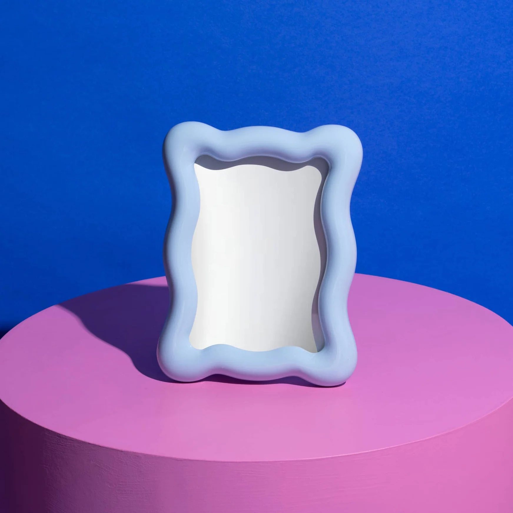 Cadre ondulé Raffels bleu clair