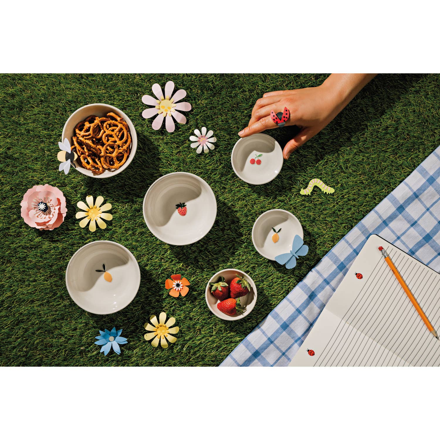 Petite assiette en relief Cerises - Image 2